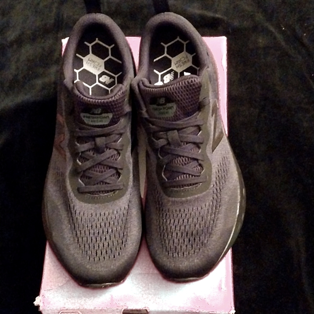 New Balance Fresh Foam blackish gray size 11